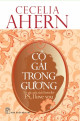 Cô gái trong gương